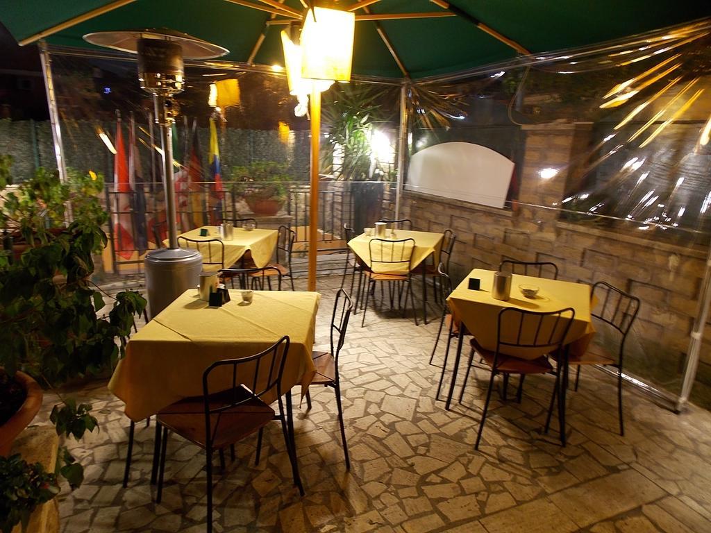 Bed and Breakfast Domus Citta Giardino Рим Экстерьер фото